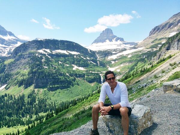 sasharoiz tweet picture