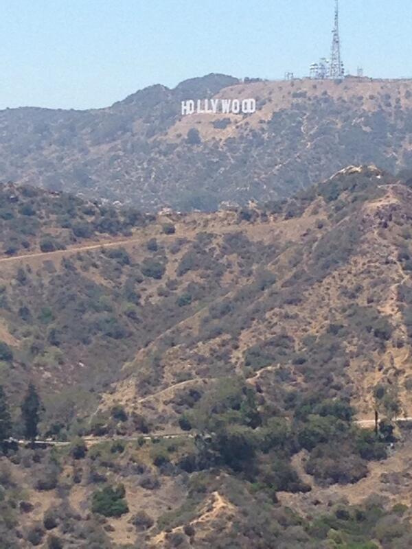Hairbyshane's tweet photo. Hollywood with Papa John!!! #familytime #werk #believe #achieve http://t.co/celO8yHIUG