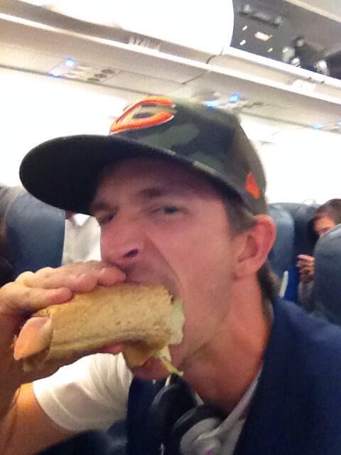 freshmark7's tweet image. @ExplosiveUlti I'm lifting this sandwich bro