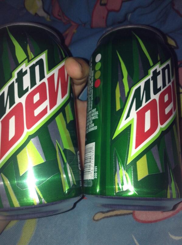 PotatochipMC's tweet photo. I just found 2 mntDews i hid when i got a 30 pack #hellyes #mtndew http://t.co/uXFAnIduGV