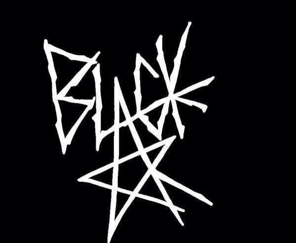 GentleButStrong's tweet image. "I wake up one morning and find this on my door."