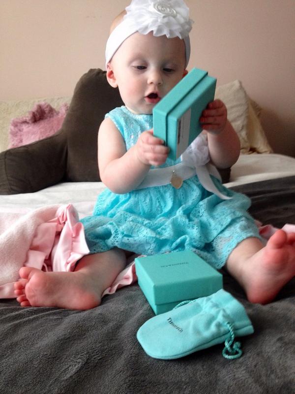 Jacqteaa's tweet photo. @TiffanyAndCo #tiffany #babymodel #perfect @maurawald @roysween22 @Samantha_te http://t.co/emVj1JXoSl