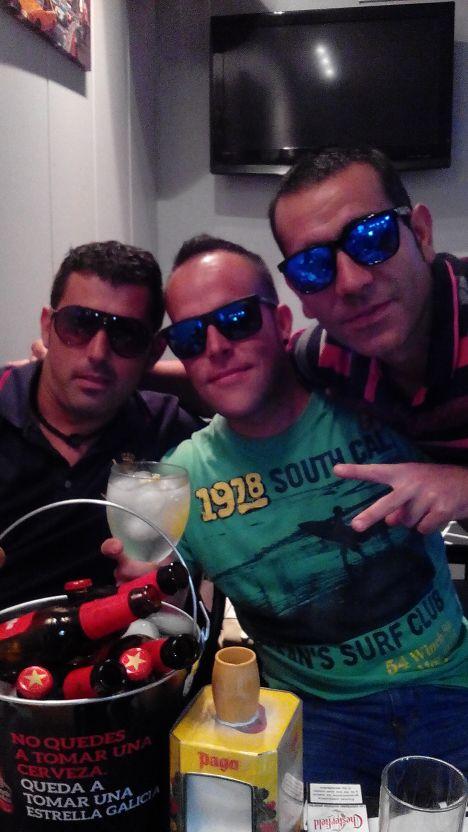 sevi_huesa's tweet photo. Vaaaamoooss hoy toca vacilon!!!! http://t.co/tDXZmVCPYb