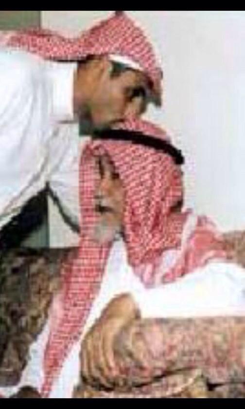 SamiAlJaber's tweet photo. “@noo46950: @SamiAlJaber اسأل الله في هاذا الشهر المبارك ان يجعل قبر ابوك جنة من جنات الفردوس http://t.co/4l0xIc7S9F” امين يارب العالمين