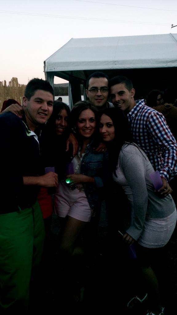 RafaCruz91's tweet photo. Un poquito de after con mi gente !! http://t.co/I64IkAcEFf