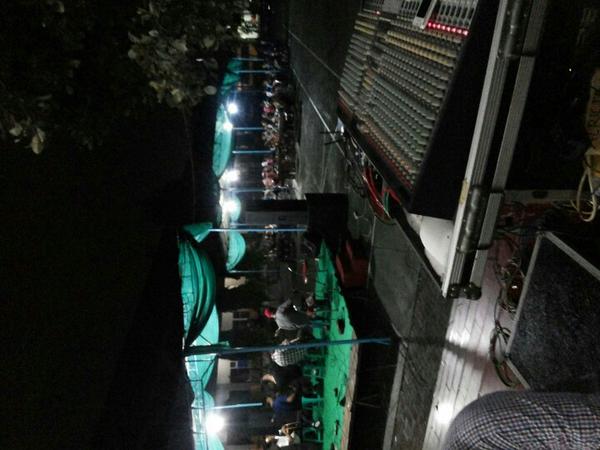 backstage...10 menit lagi kami perform...bismillah