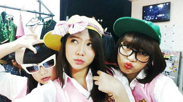 Nih oleh-oleh buat yang gak nonton sekolah tadi :3 huehehe