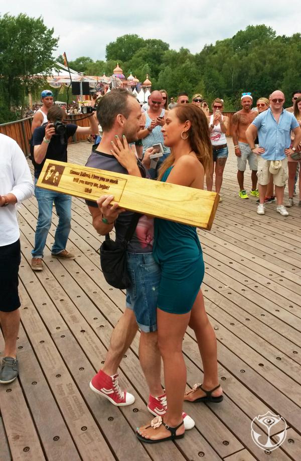tomorrowland's tweet photo. "She said YES!" Congratulations to Simona (Slovakia) and Ulrik (Belgium). Your love is engraved for eternity. http://t.co/O3gVjo4sHw