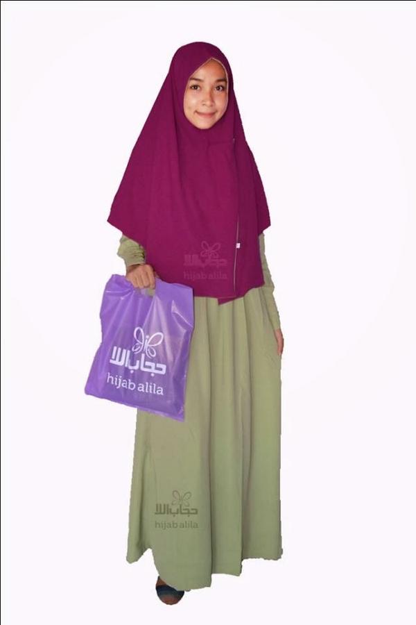 LhyaStrobery's tweet photo. Domisili dmn ujh"@luna_house: ready yuk gamis hari hijau S &amp; berry hari hijau-ungu maroon
hub 0878 355 26 477 http://t.co/9Z4E015jJV"