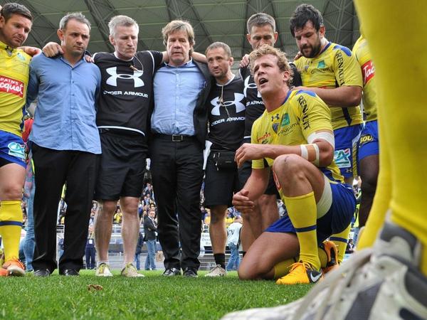 Clermont stars in hospital after machete attack. ow.ly/zmF65
