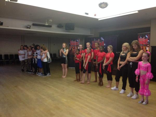 UKStandOut's tweet image. The bottom 6 acts.... Who will go???