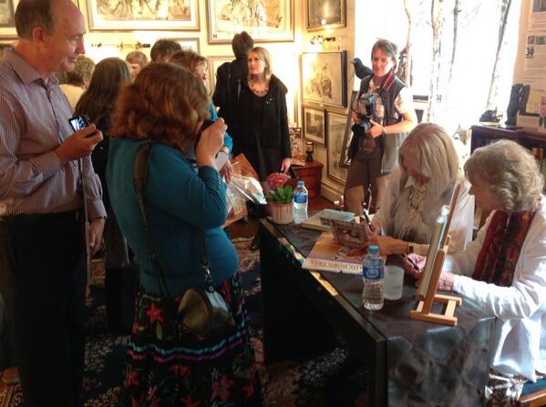 Crowds meet Pollyanna Pickering &amp; Virginia, Matlock, in aid of bornfree.org.uk &amp; Ethiopian wolves!