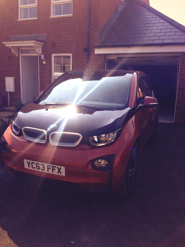 jon_p_h's tweet photo. This car is a LOT of fun #BMW #bmwi3 http://t.co/vFJhSaSM8q