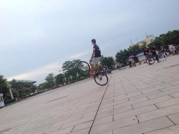 21zhang_'s tweet image. @fixedgearbikes
