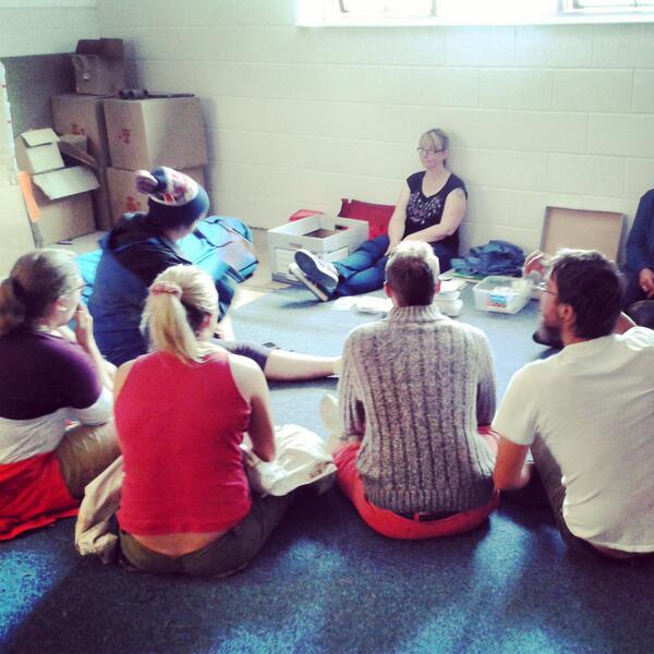 oakingtondig's tweet image. Justine's seminar on artefacts from Oakington #oakingtondig #lastdayseminars #alloftheshiny