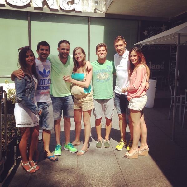 fidalgo_juan's tweet photo. Comida despedida de samu.....es un "hasta pronto", el Valladolid se lleva un seguro de vida!!! #suertehermano http://t.co/DUPnG97vmr