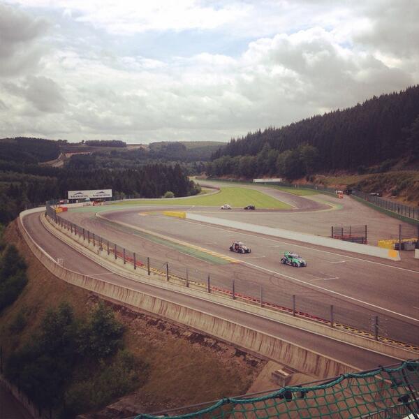 BelgianVWClub's tweet photo. @vwbelgique Best place ever ! #VWFuncup2014 #SpaFrancorchamps #HappyDay http://t.co/JlyEA8gK8g