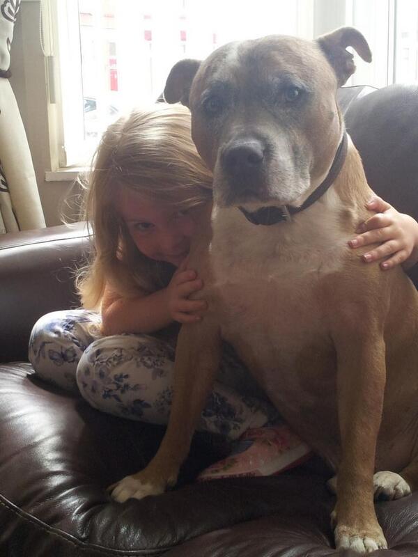 cootheman32's tweet photo. Evelyn and Winston http://t.co/knj1P95StO