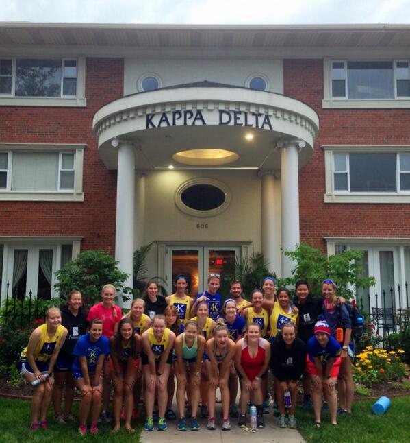 RunWithRooney4K's tweet photo. Shoutout to @MUKappaDelta for letting my @4KRun14 team stay in our house last night as we run across America! #AOT http://t.co/ZMI6ynggj4