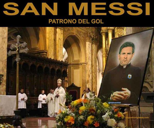 VigilanteArtist's tweet photo. Nos encomendamos al Padre, al Hijo al Espíritu Santo y a San Messi. #ARG vs #GER #VamosArgentina #VamosCarajo #memes http://t.co/doInR9OML1
