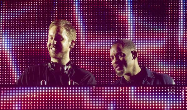 Tinthepark's tweet photo. .@CalvinHarris &amp; WILL SMITH last night! How awesome was that?! #TITP2014 http://t.co/R8r1vVpb3d