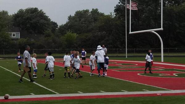 Day 2 of TY camp. Thanks for being so involved <a href="/TYHilton13/">TY Hilton</a> and the opportunity <a href="/ProCamps/">ProCamps</a> #SunnyD