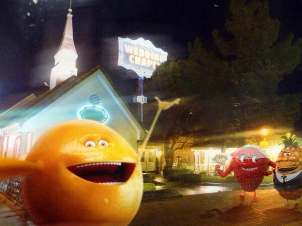 oasisbefruit's tweet photo. EXCLUSIF ! Toutes les photos de l'EVG de Ramon à la Very Bad Fruip sont sur http://t.co/i3KJcvpj7A ! #EffetPapayon http://t.co/mkuZbsgTZY