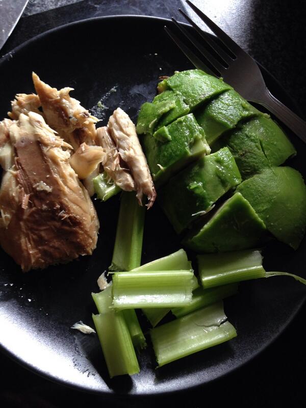 _MuscleMovement's tweet image. Fish avocado and celery #followthemovement #themusclemovement #musclemovement #fitfam