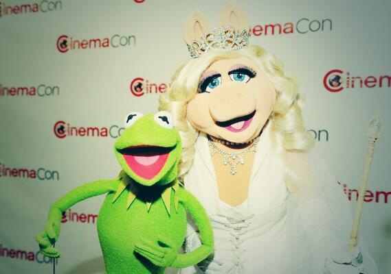 mrspiggysman's tweet photo. me and the bae http://t.co/K1F6hHEN2f
