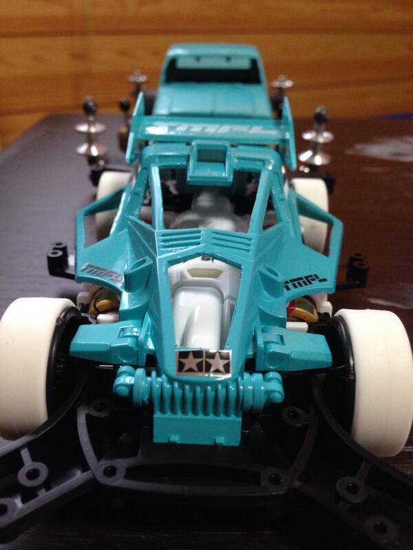 btm180bpm's tweet photo. 懐かしのボディに最新のシャーシ。新旧の融合とでも言っとく。#mini4wd  #tmfl http://t.co/CtkbjyzPtp