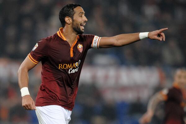 'Chelsea wint strijd om Benatia van Manchester City en Bayern München' #Voetbalfreaks: bit.ly/1owgpFt