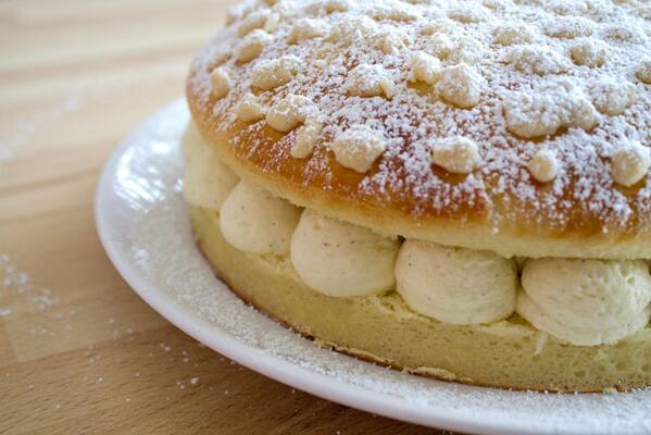 RoadToPastry's tweet photo. From #StTropez,#FrenchRiviera: #Tarte #Tropézienne - #Recipe @bymichalak http://t.co/mi8E9tQU68 http://t.co/SSMAqkoedd