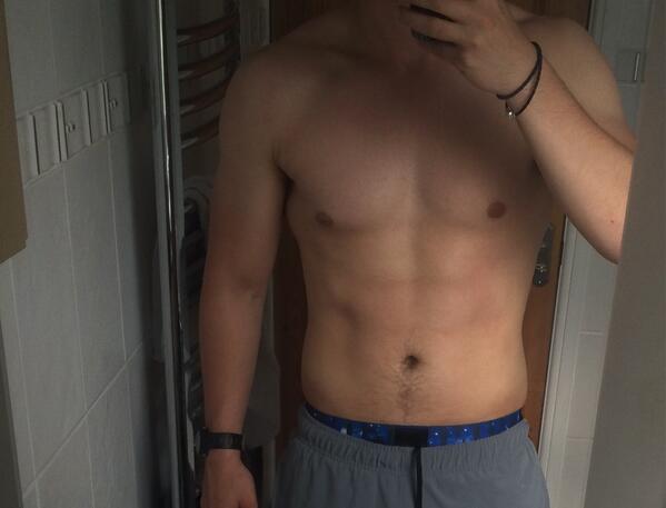 jake_n7's tweet photo. Really happy with my first weeks progress! @LDN_Muscle can't wait to see what the following weeks will bring! http://t.co/oPStr3SySO