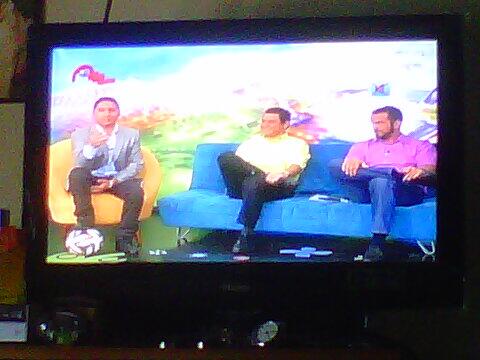 GuioJesus's tweet photo. @MeridianoTV pegado a la tv con los mejores comentaristas #LaFinalPorMeridiano http://t.co/wbEBJAYFxu