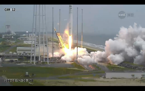 NASAWallops's tweet photo. And we have launch of #Orb2 to the #ISS http://t.co/rbl7u1sKUa