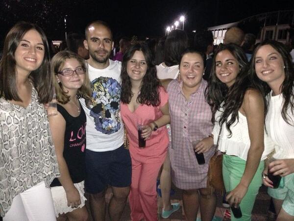 Ayoso92's tweet photo. Sábado sabadete http://t.co/DtkrkCRhPB