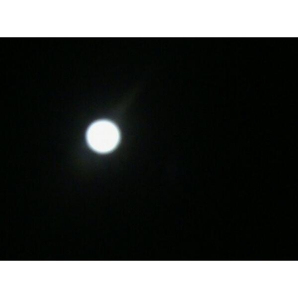 melissaMedlockJ's tweet photo. The moon last night ! #southcarolina http://t.co/YEj4kD1YPx