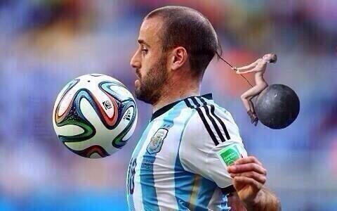 LowkeyMo_'s tweet photo. LOOOOOOOOOOOOOOOOOOL IM DONE http://t.co/zi6BeKznAU
