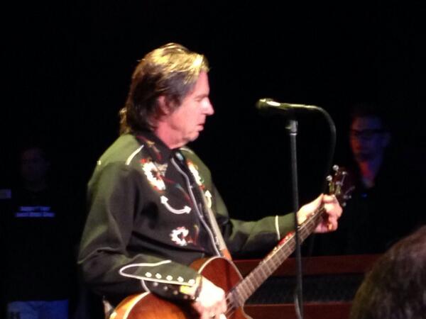 Ox4Creative's tweet photo. John's banter last night was hilarious and heartfelt
#XTheBand
#UnderTheBigBlackSun http://t.co/oZOZ4mvD8R