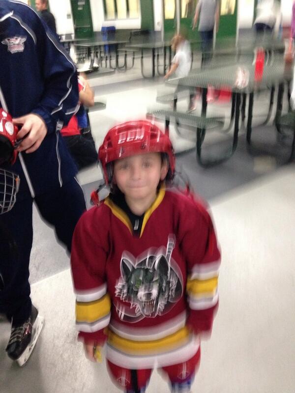 RobertNewburg's tweet image. Summer hockey ... #summerskates #futurewolf