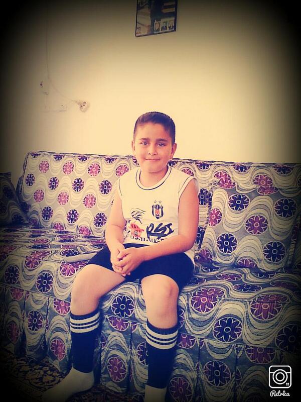 ogulbaba01's tweet photo. cArşı forma http://t.co/C4WyDsxKLx