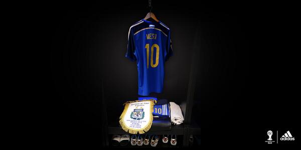 LMessiFans10's tweet photo. No bigger stage. No great pressure. No better player. #allin or nothing #Messi http://t.co/EqMKzoIp8F