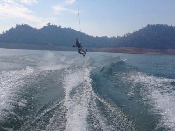 Tmack1n_'s tweet photo. Wanna be doing this right now! 😩 #lakedonpedro http://t.co/R0ZdRZDYWm