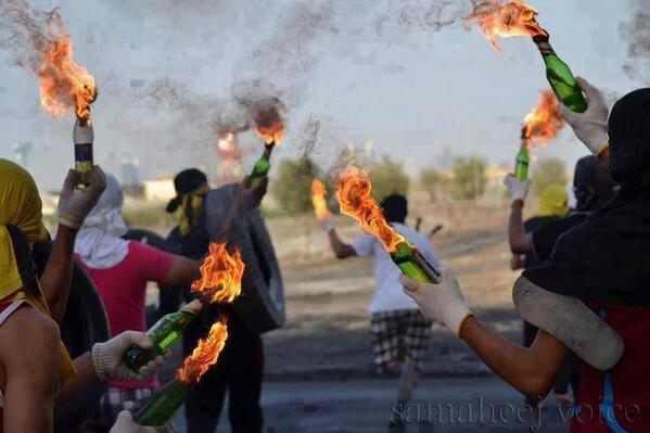 ResistPalestine's tweet photo. Cocktails  The pride of the Palestinian industry ...المولوتوف  فخر الصناعة الفلسطينية http://t.co/c6dJPsF9tx