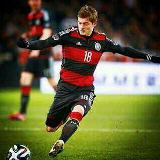 tfeyeh's tweet photo. بالتوفيق المانيا http://t.co/UwFL9sGTAm