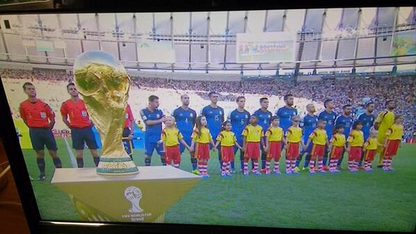 RuralCheryl's tweet image. All excited ready to watch the only football game I ever see!! #fakefootballfan #WorldCup2014 #100happydays
