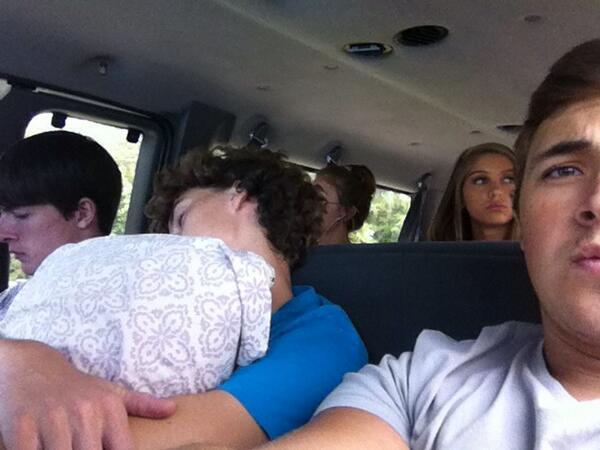 AntonMejias's tweet photo. Heading to Tennessee with @TheSleepinBruce http://t.co/JrWwUCG4gX