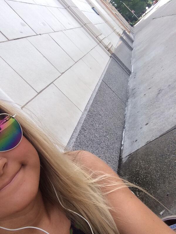 lolovesaunders's tweet photo. just me and all my friends waiting for modest mouse. #1inline http://t.co/vnlFZt9GdE