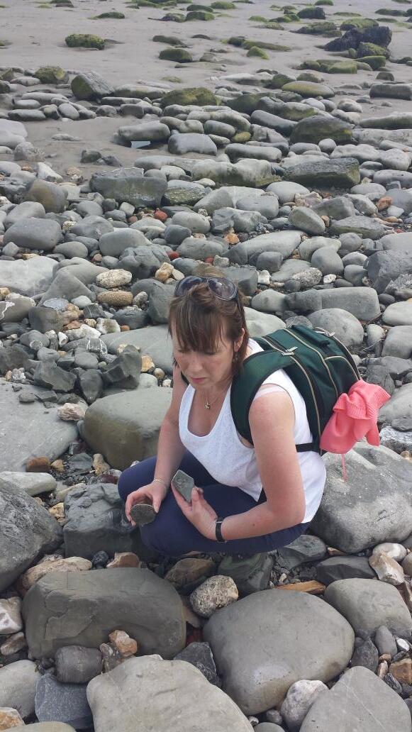 missbingley2's tweet image. Great time following Mary Anning&apos;s footsteps #FossilWalk #LymeRegis thanks to great guides