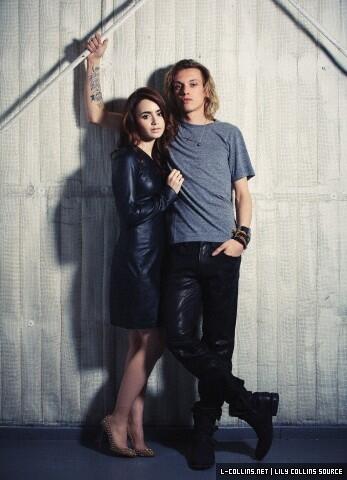 TributesShadow's tweet image. I still think Jamie and Lily were cuter &amp;lt;3